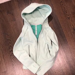 Lululemon sweatshirt
